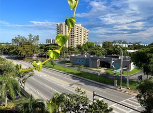 Three Horizons South Cond, North Miami, FL 33161