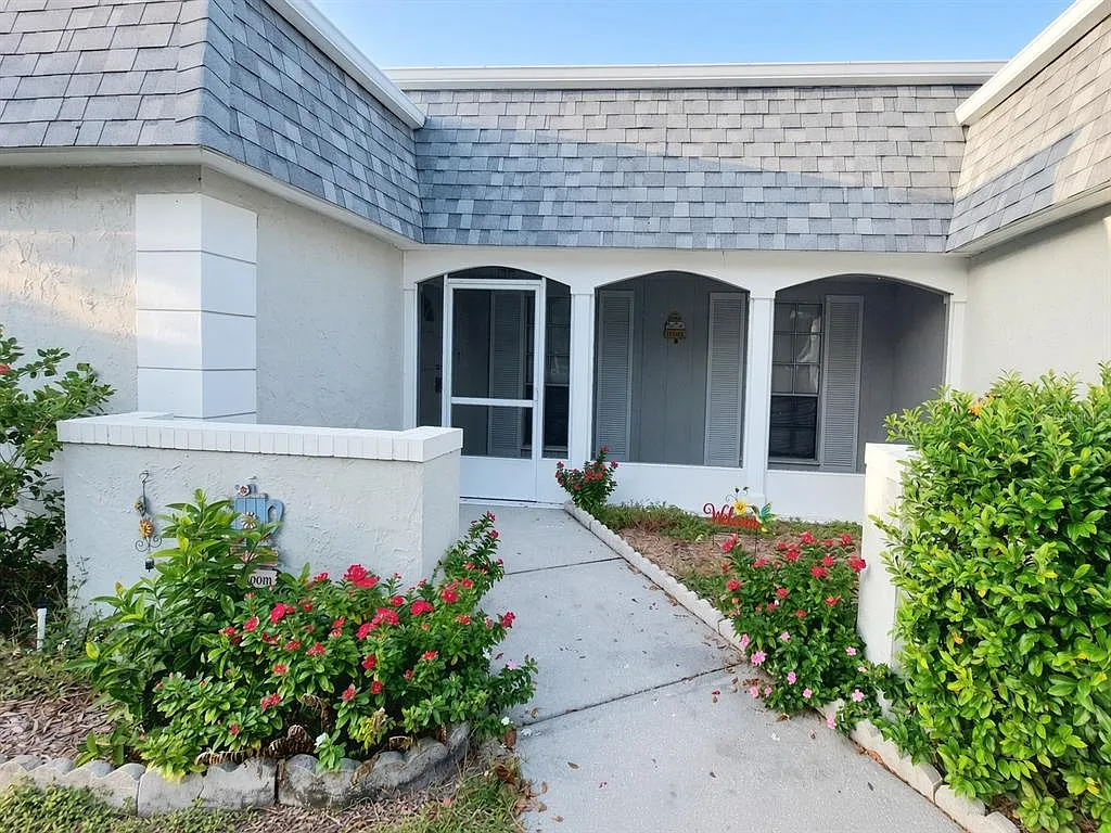 2 bed, 2.0 bath, 1495 sqft, $1,900 — Photo 3