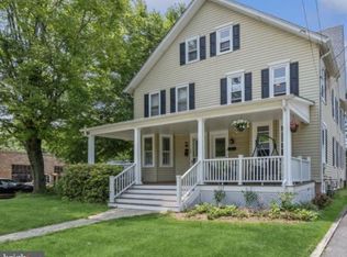 102 N Main St, Pennington, NJ 08534