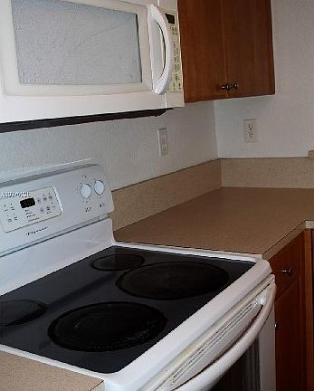 3rd image of 7991 NW 8th St #0000
