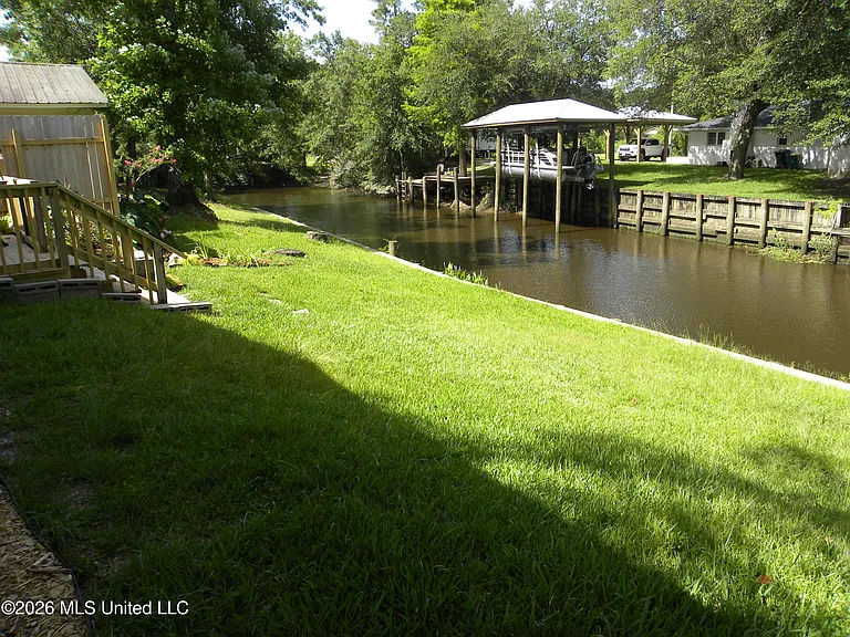 11447 Summer Lane Rd — Photo 28
