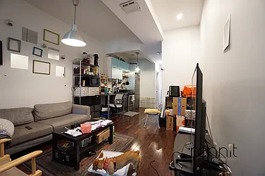 Rented by Rennit Inc.