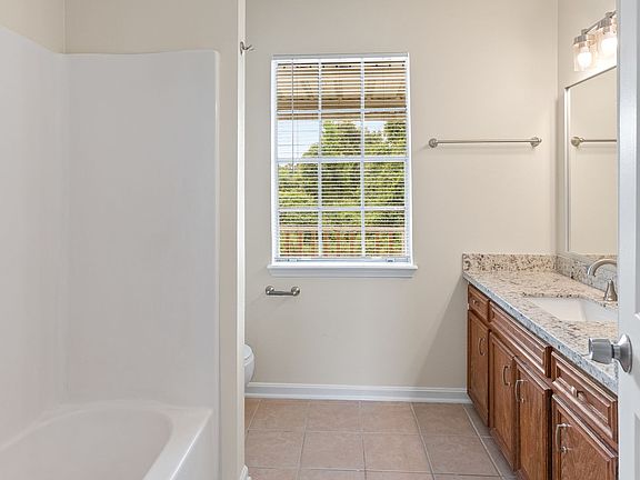 5th image of 40429 W Hernandez Ave APT 4