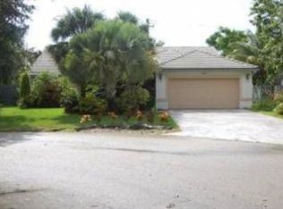 7123 NW 45th Ave, Coconut Creek, FL 33073