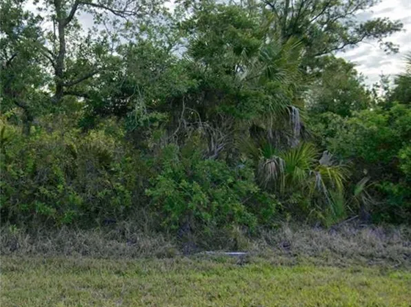 2262 Cornelius BLVD, PORT CHARLOTTE, FL 33953