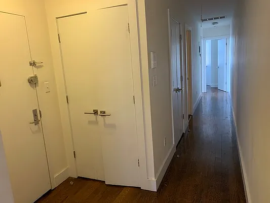 Rented by Premier Metro Realty Corp | media 5