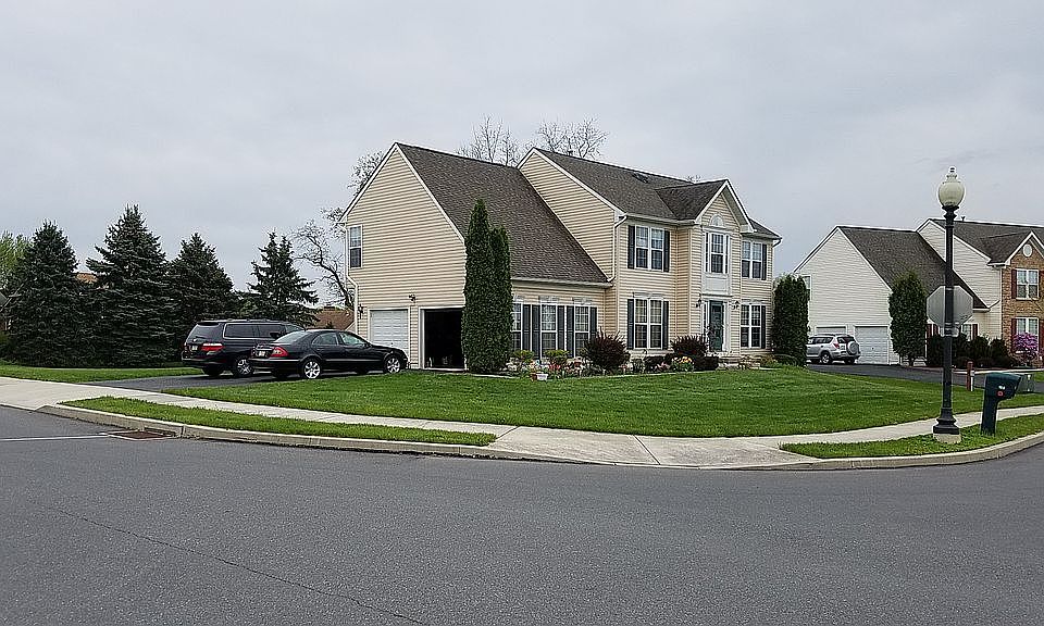 2nd image of 150 Lower Way Rd