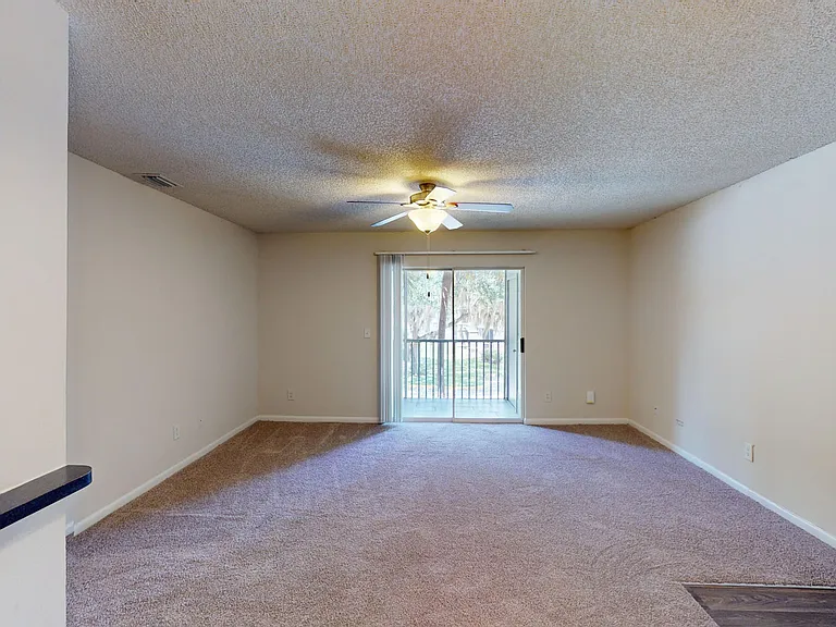 Altamira Place Apartment Homes — Photo 148