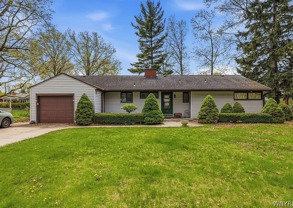 1st image of 438 Tryon Dr