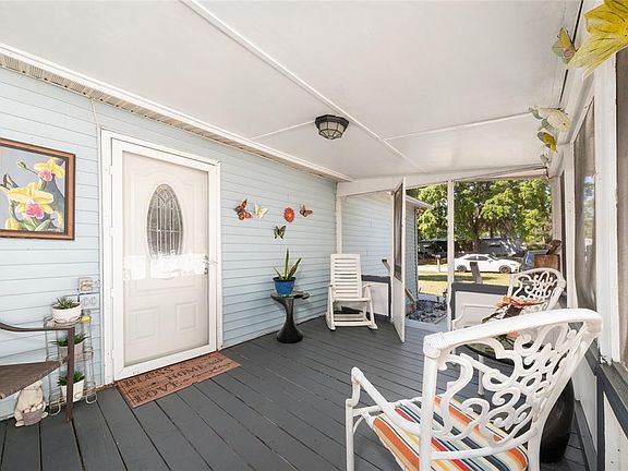 4th image of 2605 Island Oaks E