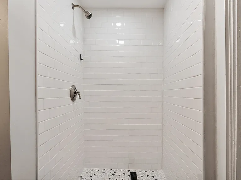 1 Hazel St #23L — Photo 15