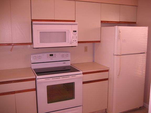 New stove & microwave