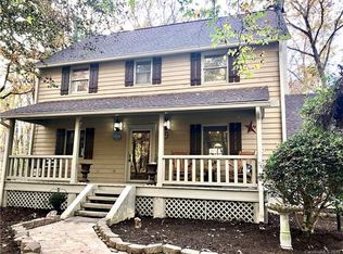 532 Raintree Dr, Matthews, NC 28104