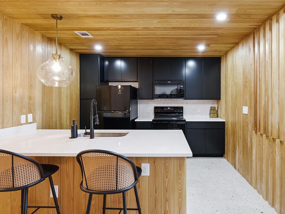 1st image of 2505 Thornton Rd #2204