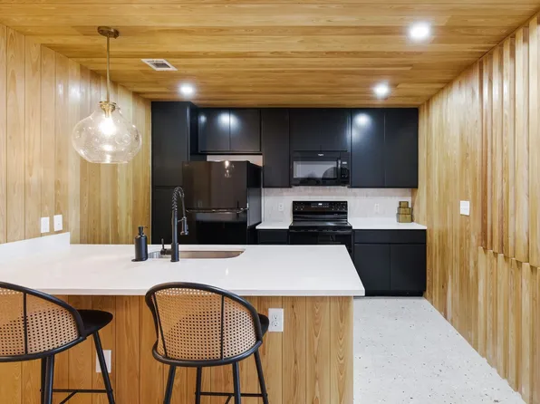 2505 Thornton Rd #2204, Austin, TX 78704