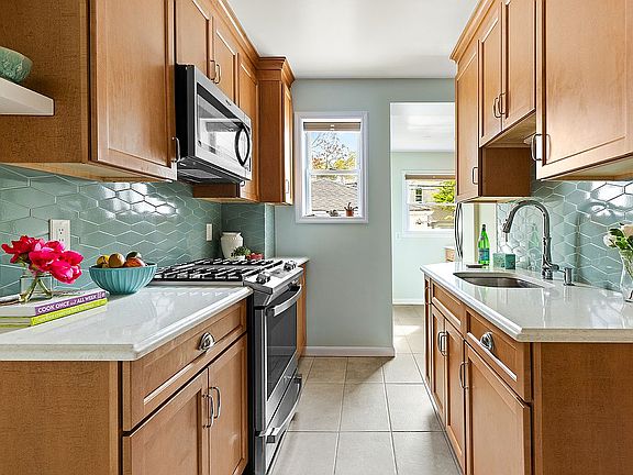 4th image of 348 81st St