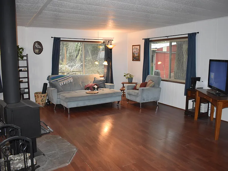 38894 Trillium Ln — Photo 2