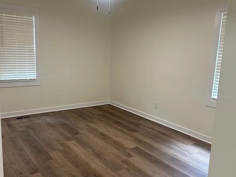 505 Liberty Rd — Photo 6