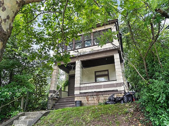 3rd image of 1127 South Ave