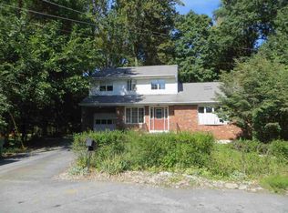 1 Raker Rd, Poughkeepsie, NY 12603