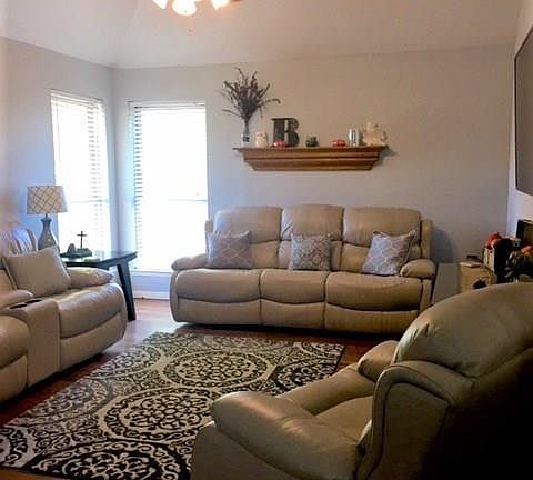 2nd image of 114 Coffee Ln