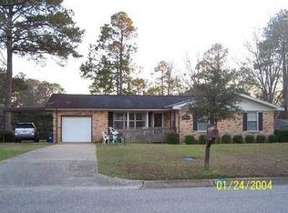 1911 Charlton Dr, Dothan, AL 36303