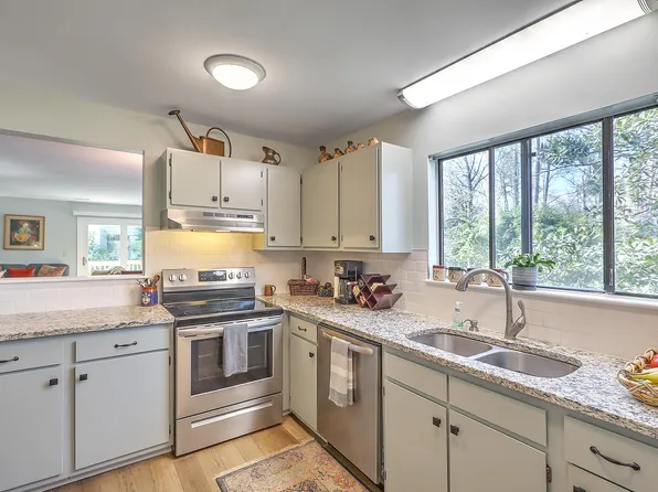 1151 Shadow Lake Cir APT L, Mount Pleasant, SC 29464