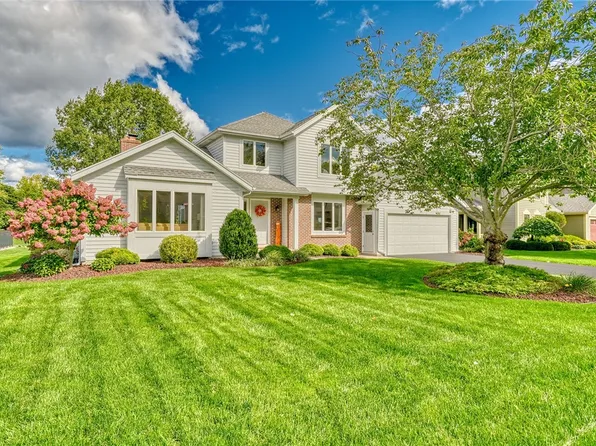 38 Lucinda Ln, Rochester, NY 14626