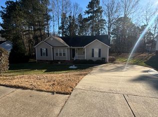 804 Yorkshire Dr, Clayton, NC 27520