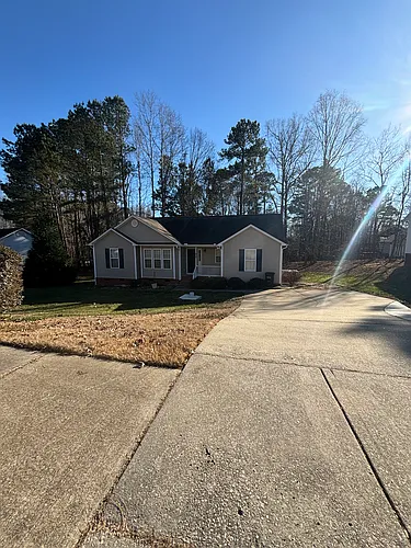 804 Yorkshire Dr Photo 1