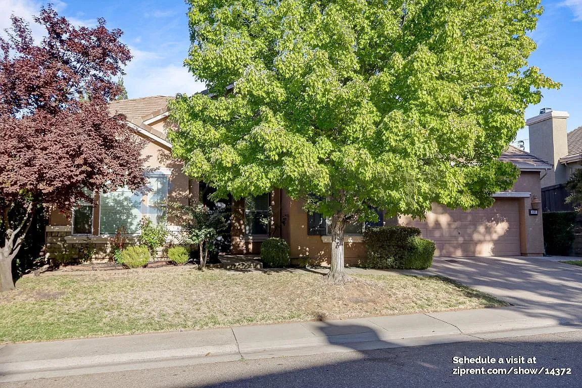 3 bed, 2090 sqft, $3,000 — Photo 1