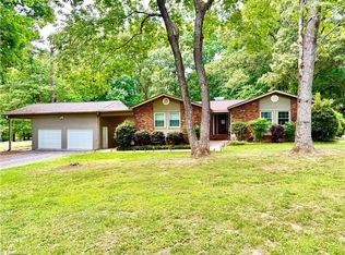 2068 Country Trl, Asheboro, NC 27205