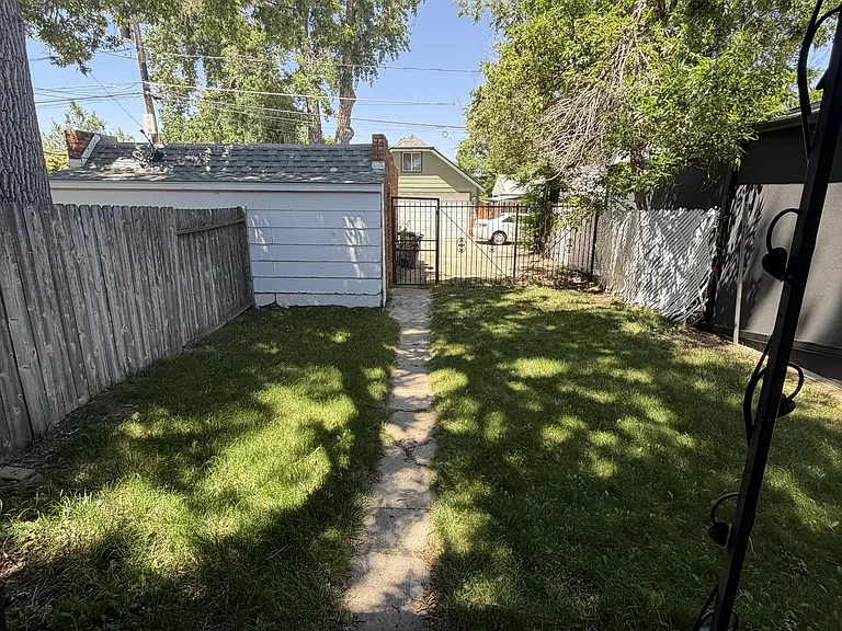 2111 S Washington St — Photo 8