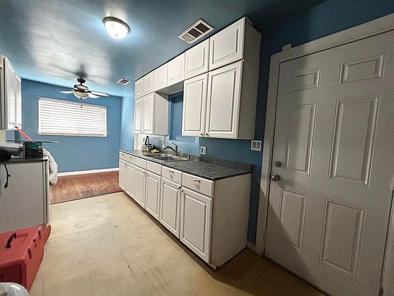 5th image of 603 S Spruce Street