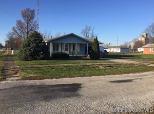 301 Jackson St, Morrisonville, IL 62546