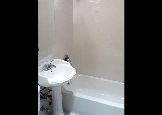 Rented by Stone Street Properties | media 16