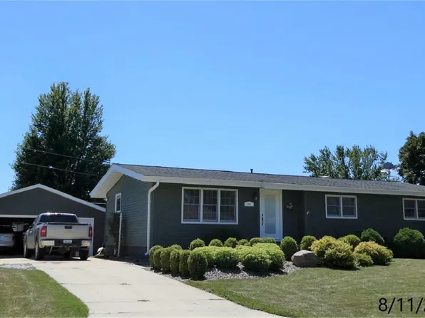 341 U Ln, Dike, IA 50624