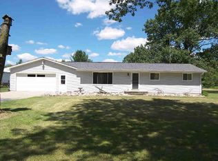 2910 W Whitefeather Rd, Rhodes, MI 48652