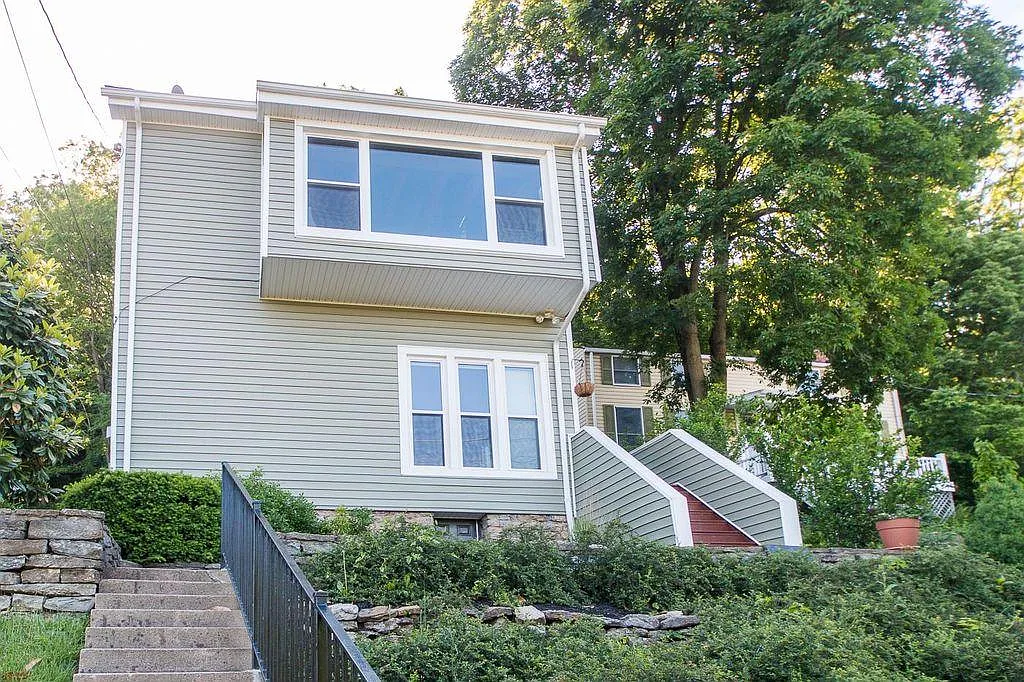 2343 Maryland Ave — Photo 1