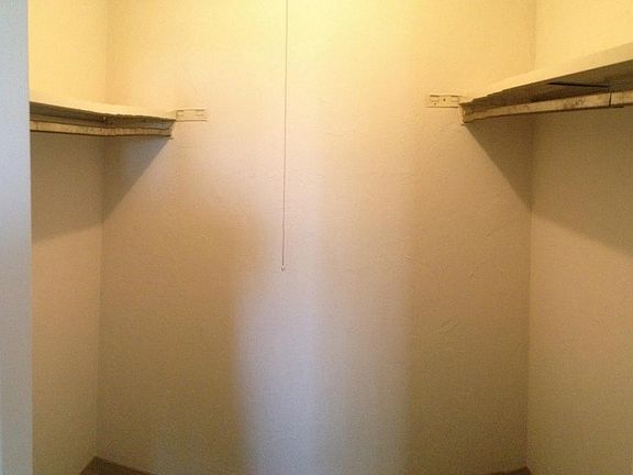 5th image of 266 W Walnut St
