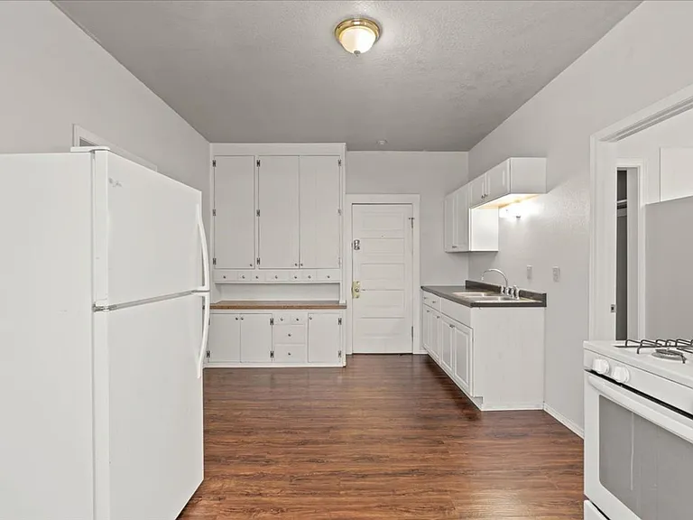 1221 N Monroe St — Photo 19