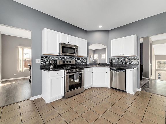 2nd image of 2352 Camden Ct #2352