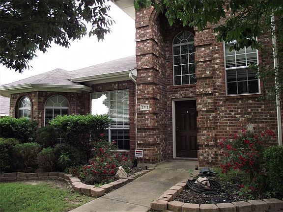 4th image of 3712 Blossom Dr