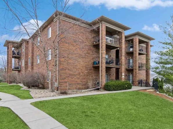 2472 Cascade Ln, Iowa City, IA 52246