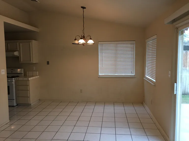 8915 Mendocino Dr — Photo 3