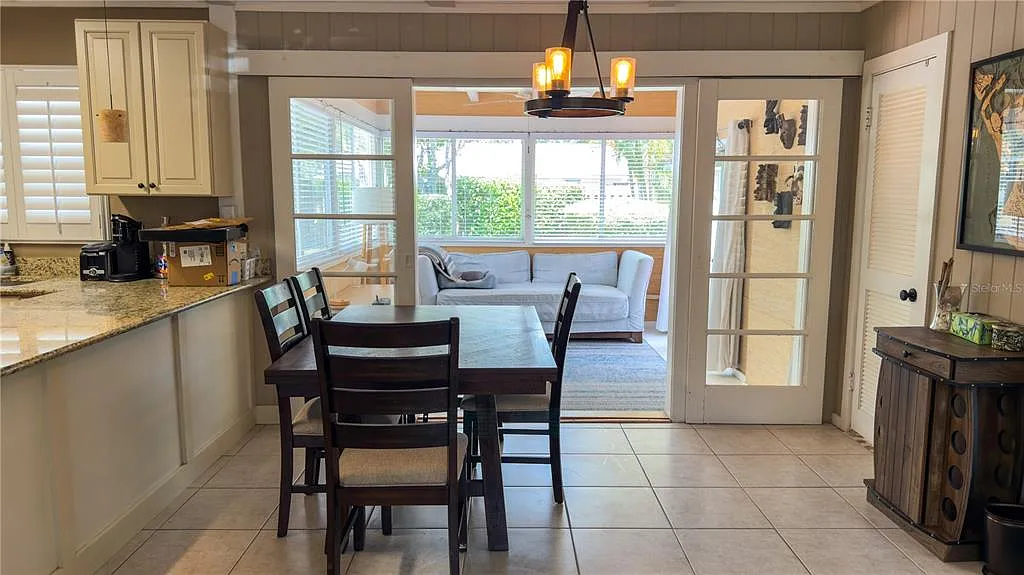 2 bed, 2.0 bath, 1234 sqft, $2,250 — Photo 4