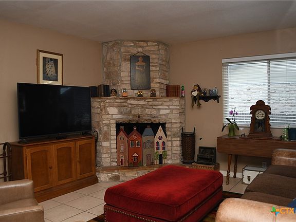 2nd image of 6019 Forest Rdg