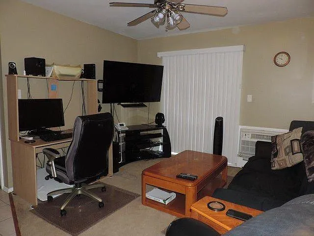 3_Living Room