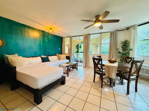 1303 Cond Sandy Hls W, Luquillo, PR 00773