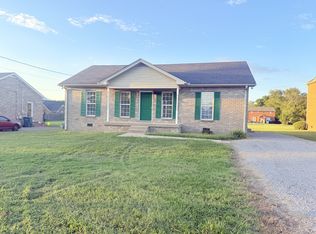 707 Vanview Dr, Lebanon, TN 37087